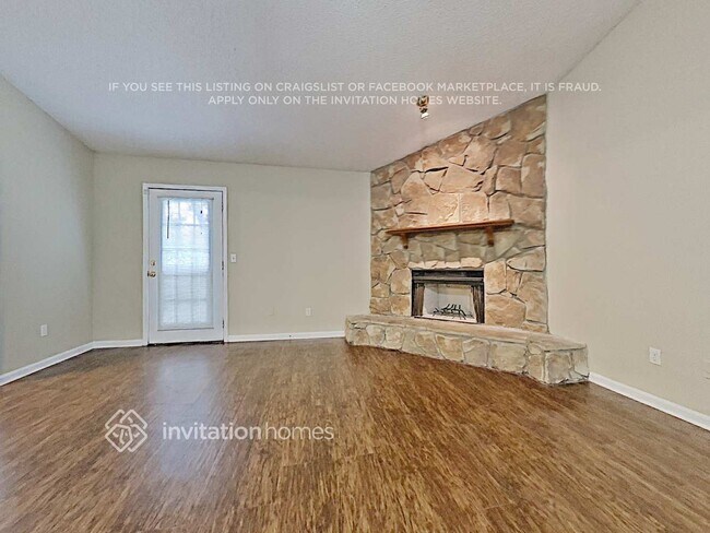 Building Photo - 12281 Autumnbrook Trail E