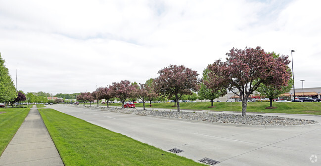 Building Photo - Northpoint Village of Utica