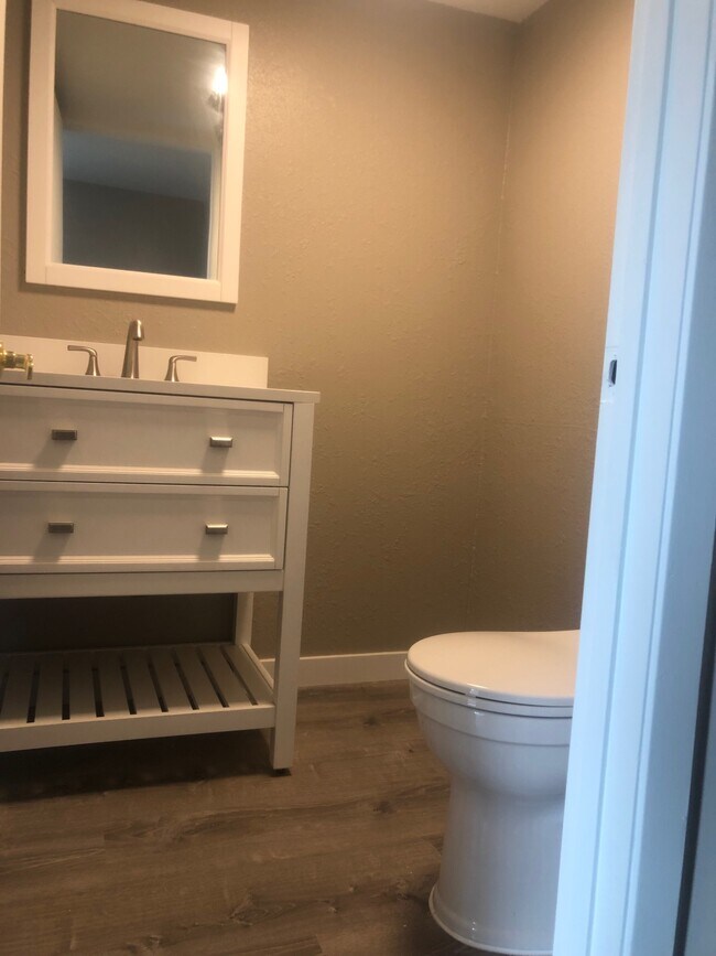 1/2 Bath - 3560 Rosalinda Dr