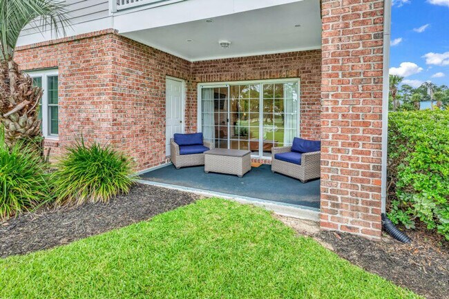 Foto del edificio - 4815 Orchid Way