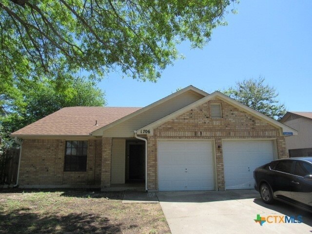 Building Photo - 1706 Wickfield Way