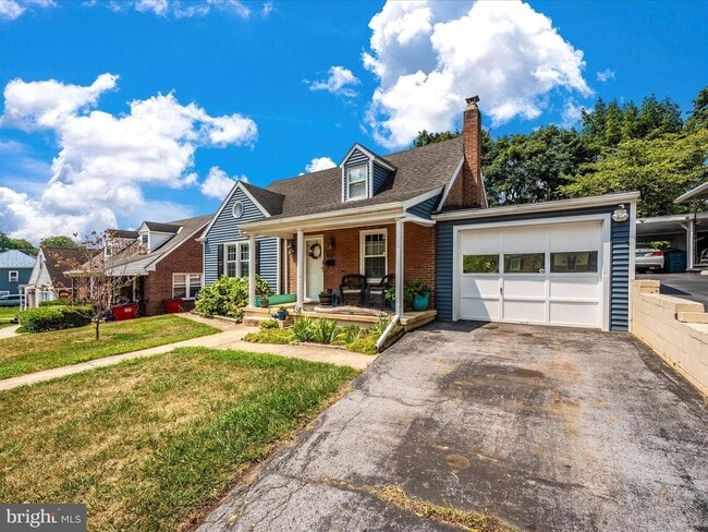 Foto del edificio - 413 Pangborn Blvd