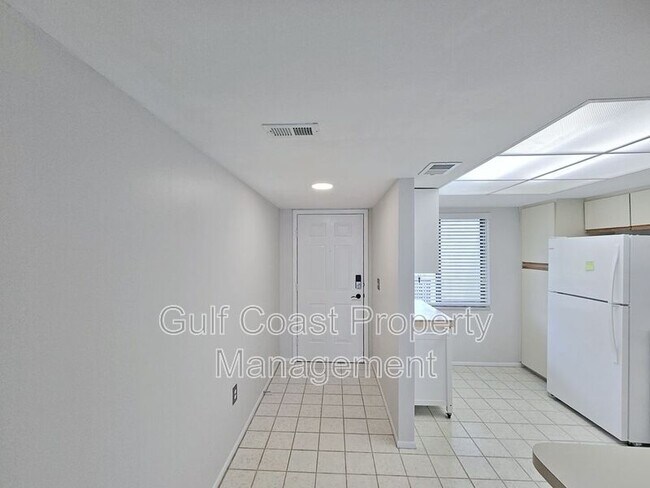 Photo - 7837 Eagle Creek Dr Apartment