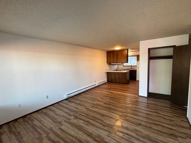 Photo - SE 49th and Hawthorne Blvd Apartment