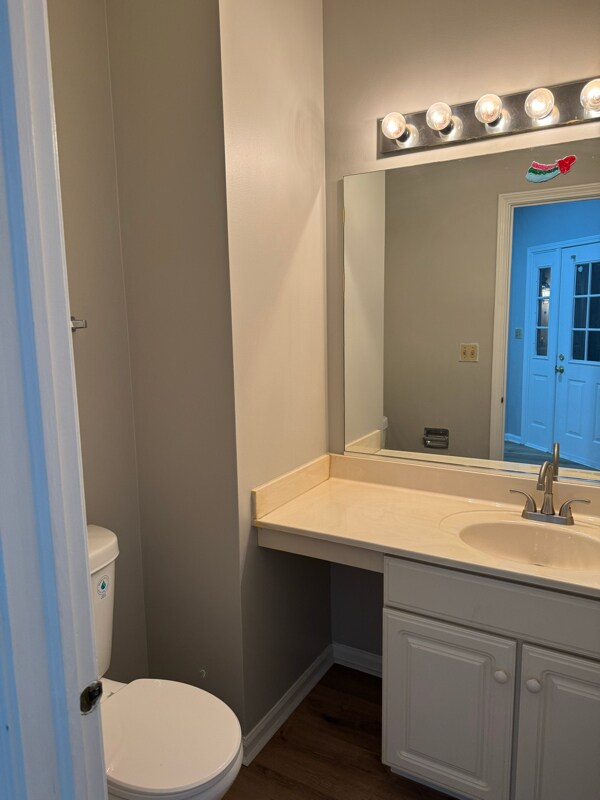 Foto del edificio - 391 Fallbrook Ct