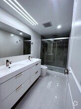 Building Photo - 1731 Presidential Way