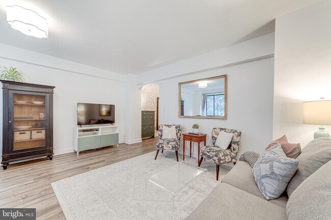 Foto del edificio - 1 Scott Cir NW