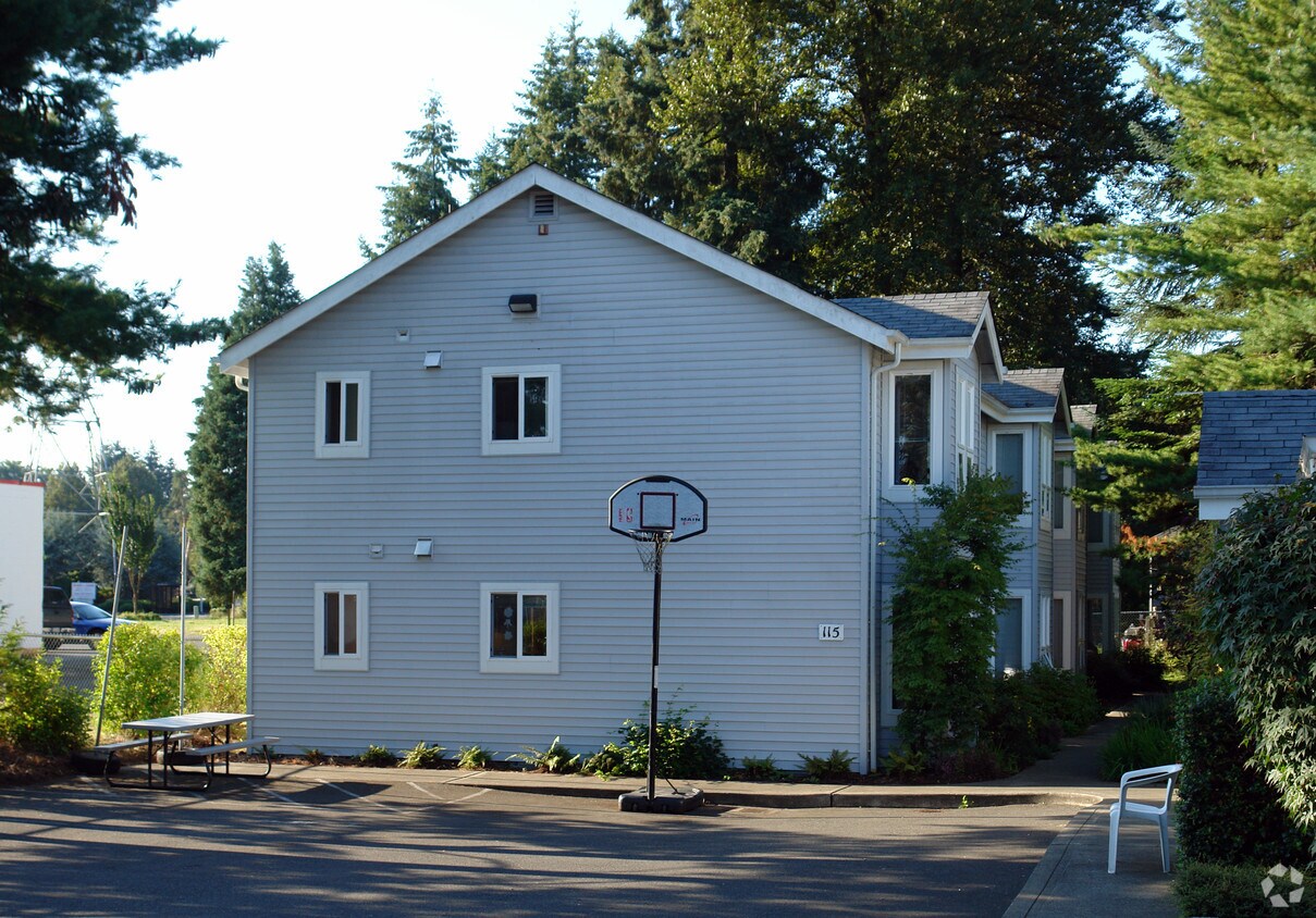 Primary Photo - 115 X St SE