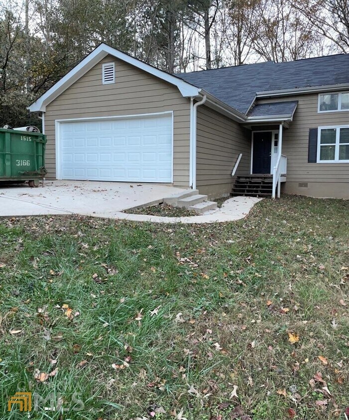 Primary Photo - 4288 Trotters Ln