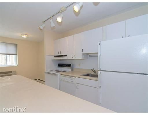 Building Photo - 123 Sewall Ave