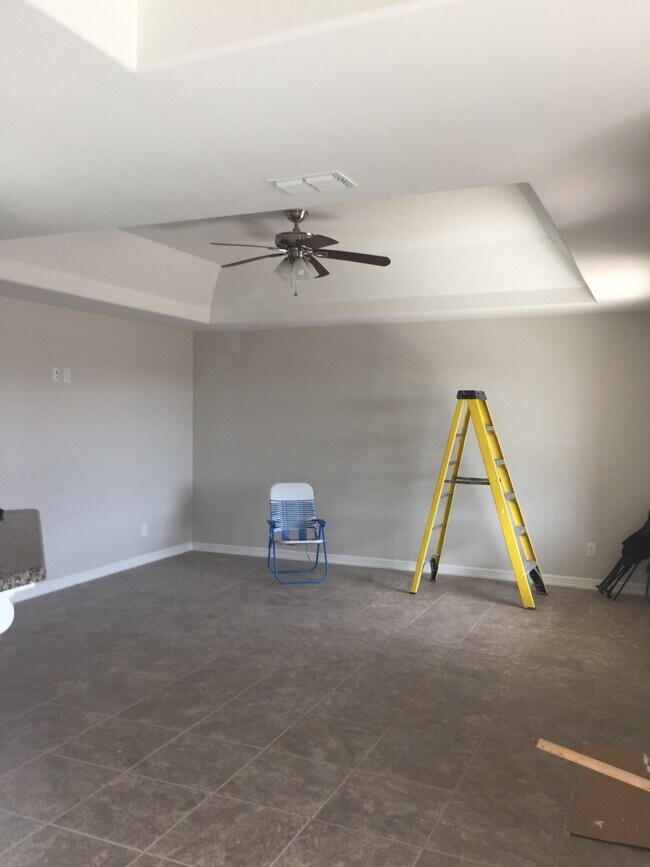 Foto del edificio - 6256 Panther Dr