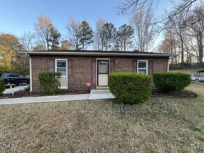 Building Photo - 1112 Hazelnut Dr