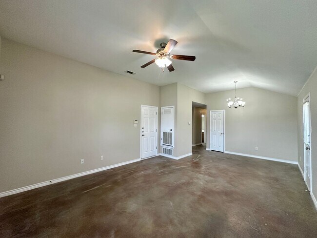 Building Photo - 4203 Cambridge Dr