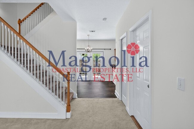 Building Photo - 255 Cypress Point Dr
