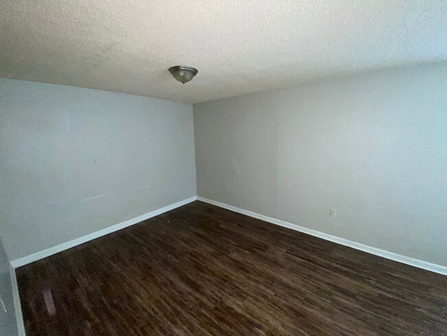 Foto del edificio - 4BR/2BA Millington Rental with Hardwood Flooring, Rustic Fireplace & Large Yard