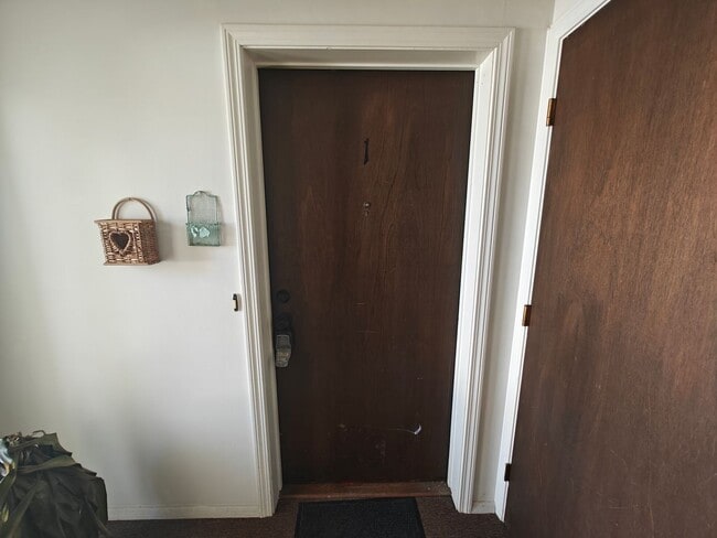 Photo - 11 Marion Ave Apartment