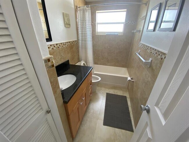 Foto del edificio - 335 Collins Ave