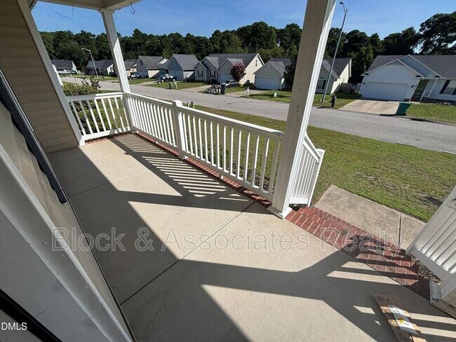 Foto del edificio - 2228 Stornoway Ct