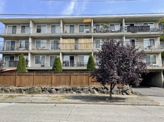 Building Photo - Bayview Apartments
