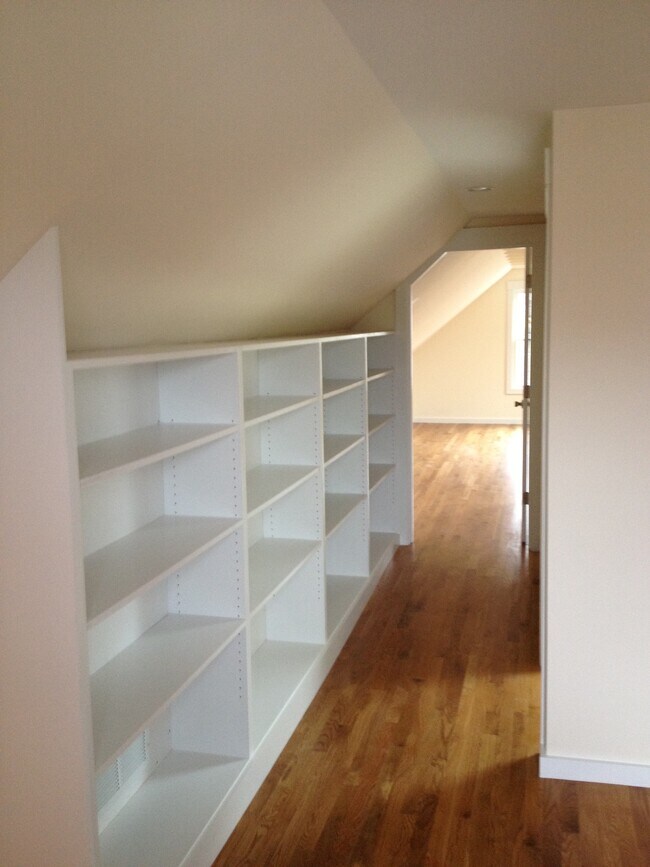 Building Photo - 59 Olney St