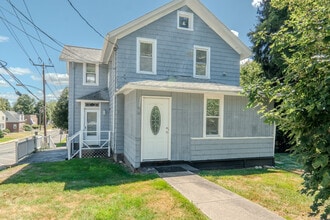 Building Photo - 33 Evergreen Ave