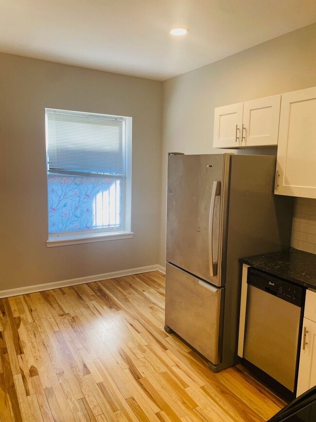 Photo - 1435 Cambridge St Apartment