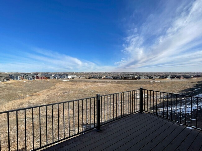 Foto del edificio - Newer 4 Bed, 3 Bath, 3 Car Garage Home for Rent