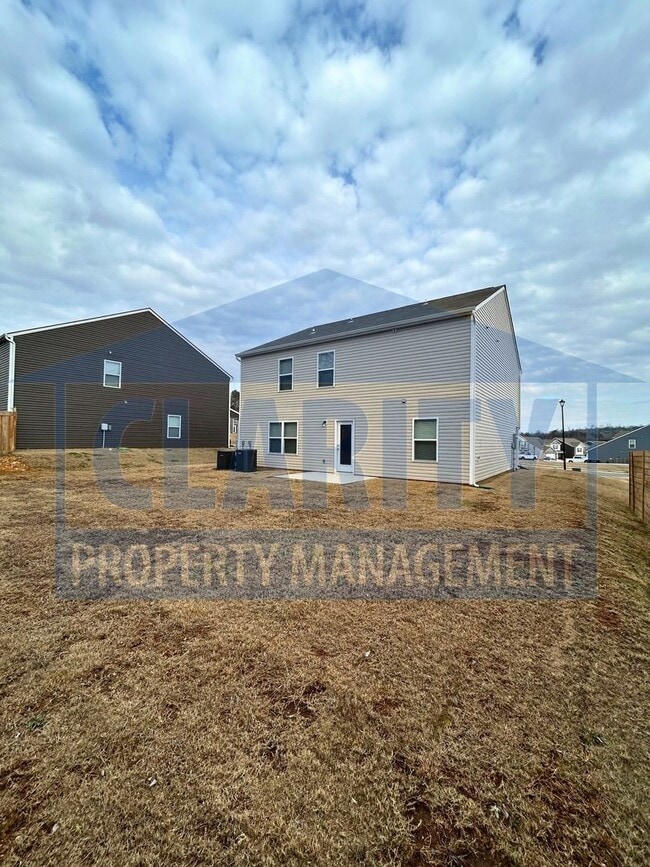 Building Photo - Beautiful home in Athens, TN!