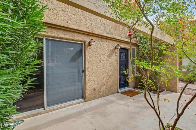 Foto del edificio - 4601 N 73rd St