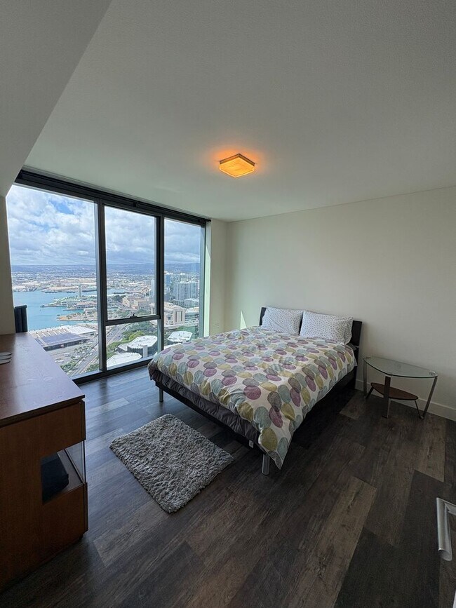 Foto del edificio - Luxury Fully Furnished Condo at The Collection – Live in the Heart of Kakaako!