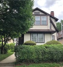 Building Photo - 181 Grand Ave