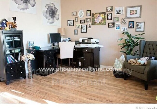 Foto del edificio - 12637 Meade St