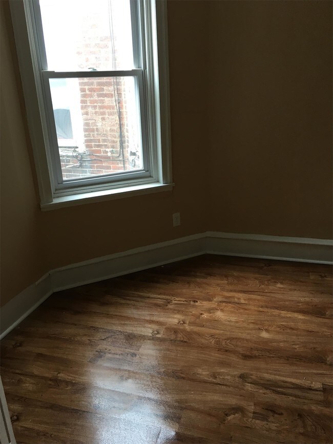 Building Photo - 6114 Sansom St