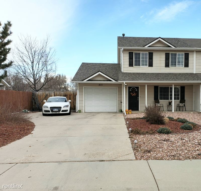 Foto principal - 3 br, 2.5 bath Townhome - 311 Ash Ct