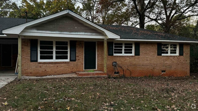 Building Photo - 1040 Pair Rd SW