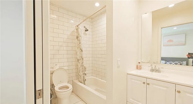 Foto del edificio - Discover this stunning 1-bedroom, 1-bath e...