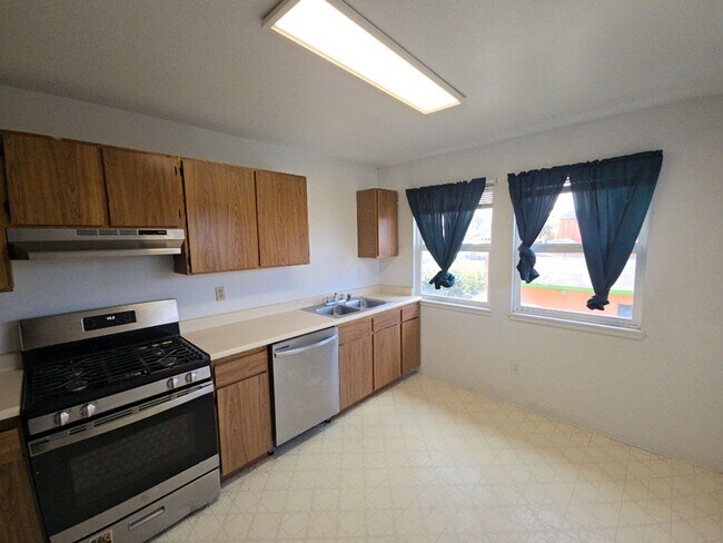 Foto del edificio - 830 Crescent Way