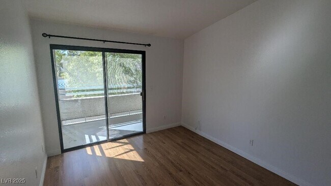 Building Photo - 5211 S Lindell Rd