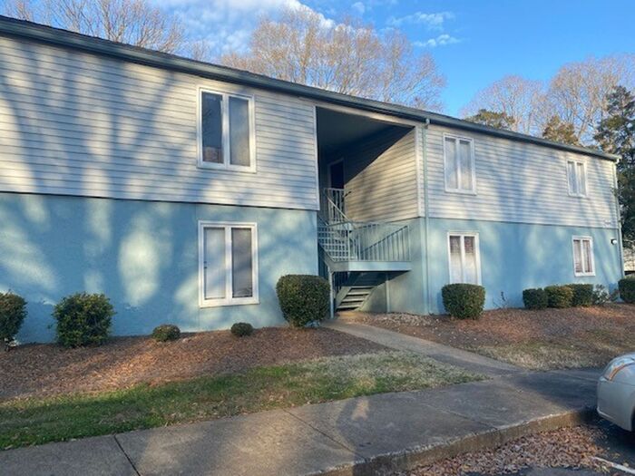 Primary Photo - 2 Bedroom Condo Sharon Lakes