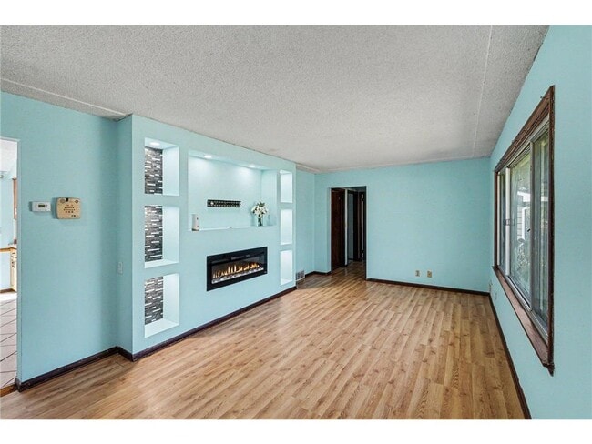 Building Photo - 7617 Lee Ave N