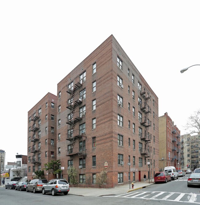 2830 Briggs Ave, Bronx, NY 10458 Apartments Bronx, NY