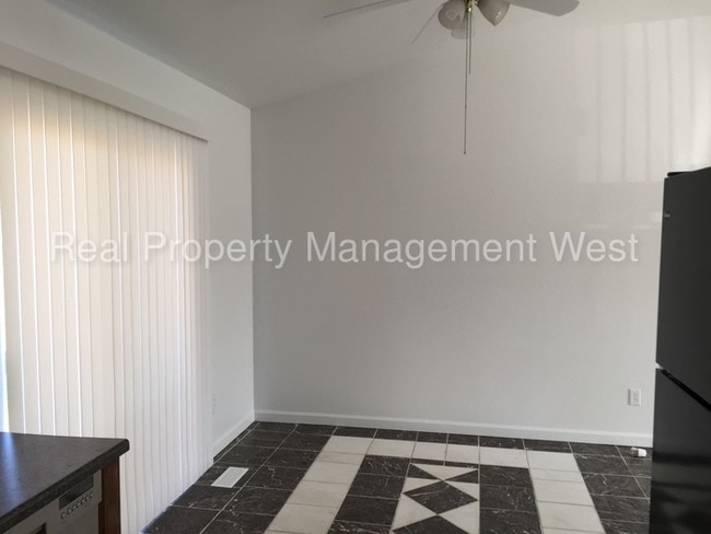 Foto del edificio - 5538 W Sunbury Pl