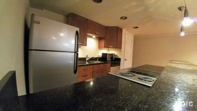 Foto del edificio - 1811 Newton Street NW