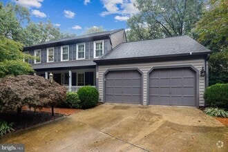 Building Photo - 2308 Popkins Ln