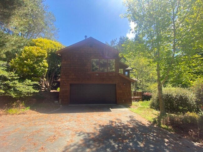 Foto del edificio - Private / executive 3/2 by Sequoia Park