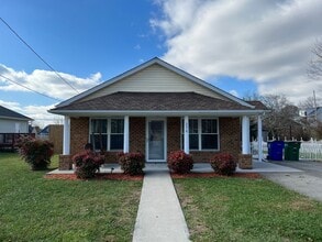 Building Photo - 258 Economy St