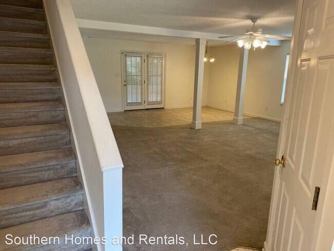 Building Photo - 3 br, 2.5 bath House - 439 Connemara Trail