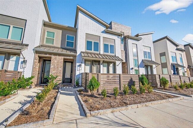 Foto del edificio - 16518 Texas Hill Country Rd