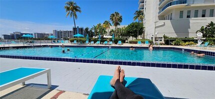 Building Photo - 3800 S Ocean Dr