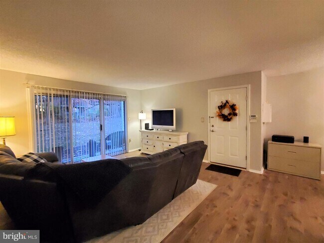 Foto del edificio - 59 Willow Ct